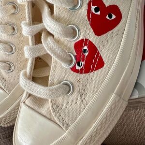 ❤️AUTHENTIC PLAY CONVERSE SNEAKERS❤️